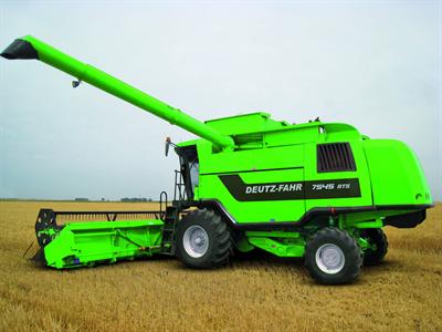 Moissonneuse-batteuse Deutz Fahr 7545 RTS - Photo parue sur Terre-net.fr © SDF