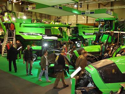 Moissonneuse-batteuse Deutz Fahr 7535 RTS et 7545 RTS présentées sur le salon italien Eima 2008 - Photo parue sur Terre-net.fr © Terre-net Média