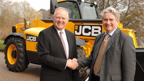 JCB motorise des télescopiques italiens JCB motorise des télescopiques italiens