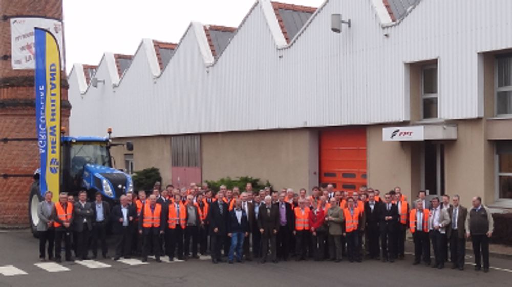 Le club New Holland à Bourbon-Lancy Le club New Holland à Bourbon-Lancy