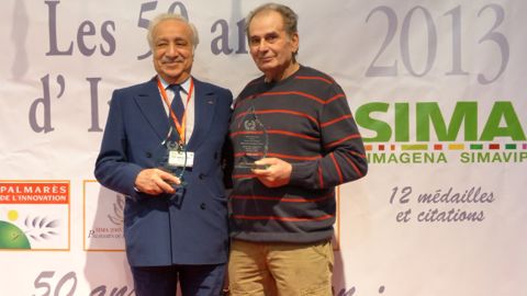 Un trophée d'honneur pour l'inventeur de l'enrouleur Un trophée d'honneur pour l'inventeur de l'enrouleur