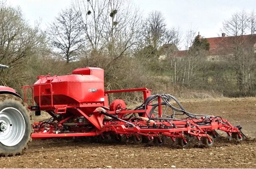 Le semoir Contour Master d'Eco-Mulch prend de l'envergure
