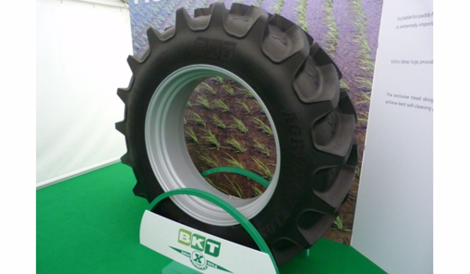 BKT fête dix années de pneus radiaux