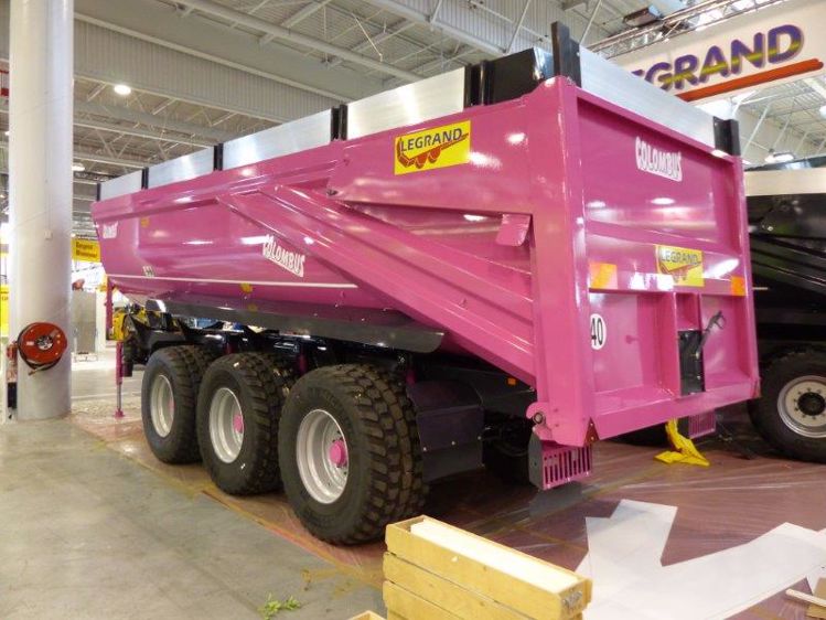 J - 2 avant l'ouverture, l'installation en images