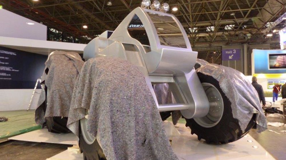 Sima J-1 : les constructeurs apportent les touches finales Sima J-1 : les constructeurs apportent les touches finales