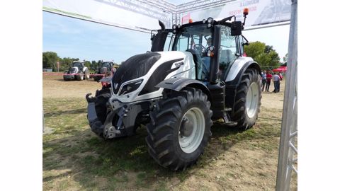 Des Valtra HiTech dans la gamme T4 Des Valtra HiTech dans la gamme T4