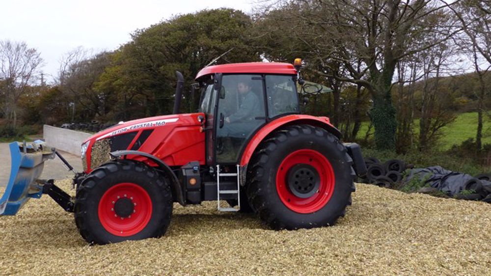 Vidéo : essai du tracteur Zetor Crystal 160 Vidéo : essai du tracteur Zetor Crystal 160