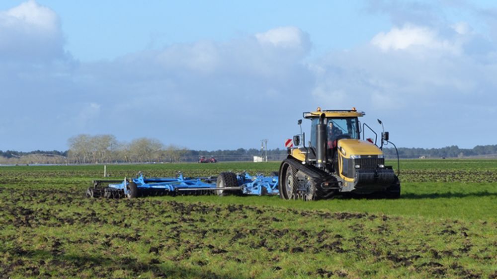 Le Fieldbird de Rabe déchaume sur 12 m