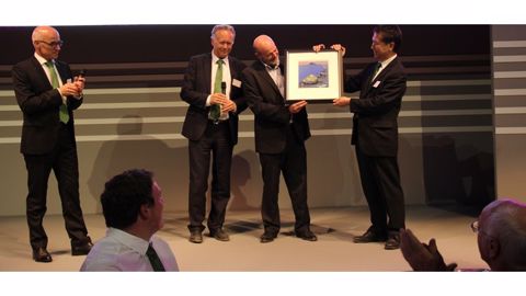 Applaudissements pour Michel Tramier Applaudissements pour Michel Tramier