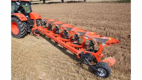 Les charrues 5-6 corps à largeur variable - Kubota