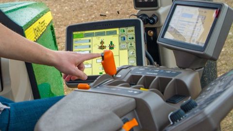 John Deere : un portail aux multiples portes John Deere : un portail aux multiples portes