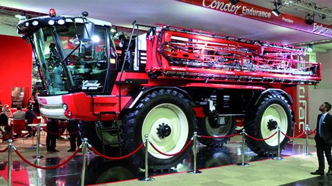 Le Condor d'Agrifac survole les dévers Le Condor d'Agrifac survole les dévers
