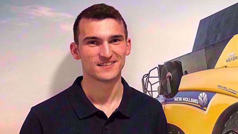 Aurélien Pichard chef produit moissonneuses-batteuses chez New Holland.