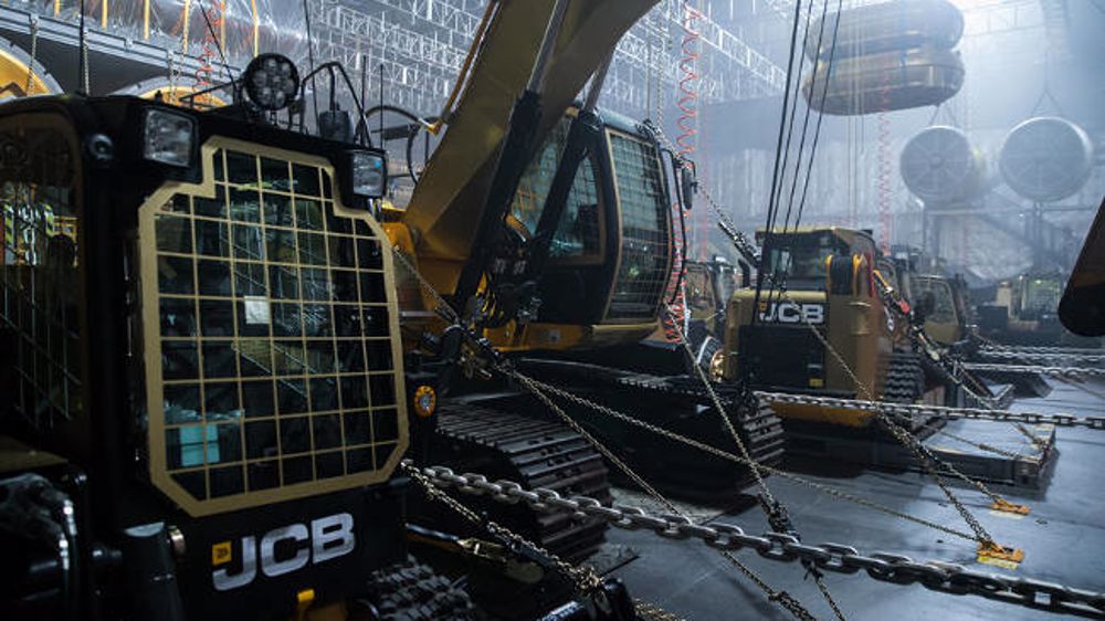 JCB en prise avec Alien JCB en prise avec Alien