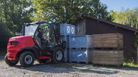 Manitou MC : un chariot élévateur tout-terrain Manitou MC : un chariot élévateur tout-terrain