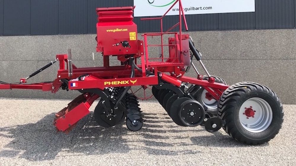 Semis direct : le Phénix de Guilbart prend son envol Semis direct : le Phénix de Guilbart prend son envol