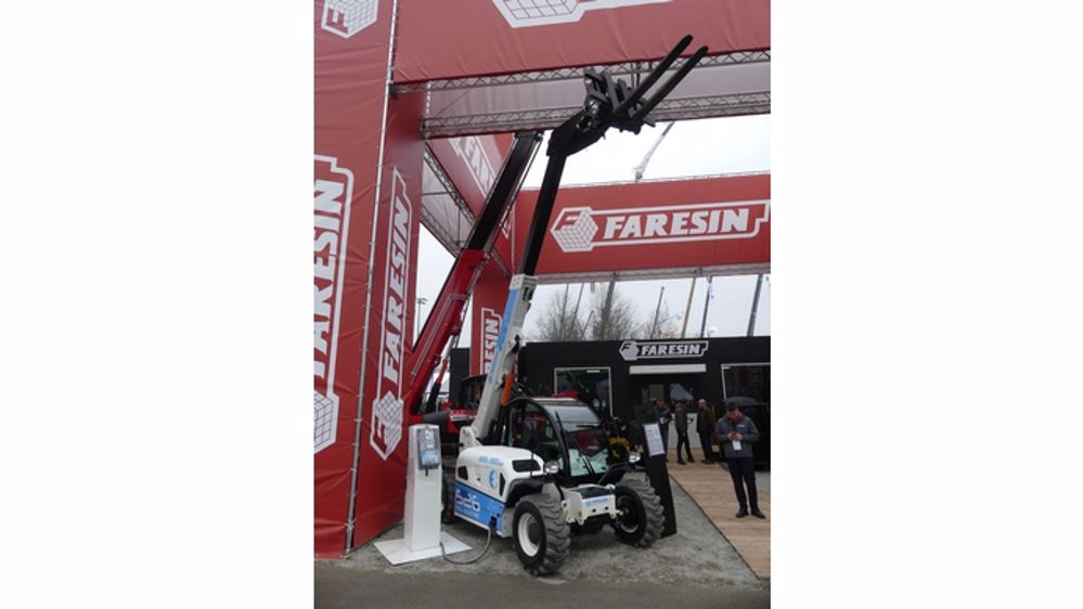 Un télescopique électrique chez Faresin Un télescopique électrique chez Faresin