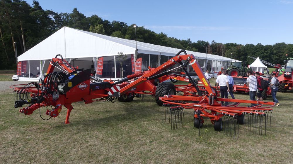 Kuhn ratisse très large Kuhn ratisse très large