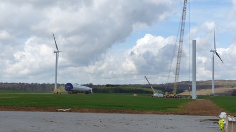 Le chantier du parc éolien de la Croix-Saint-Marc, à Ottange (Moselle), s'est achevé mi-2018 avec le montage des éoliennes. Le chantier du parc éolien de la Croix-Saint-Marc, à Ottange (Moselle), s'est achevé mi-2018 avec le montage des éoliennes.