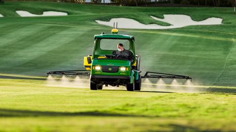 John Deere : le Progator assisté par GPS John Deere : le Progator assisté par GPS