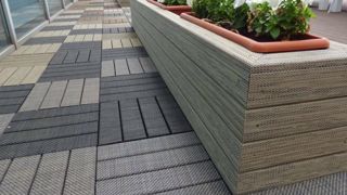 Un revêtement de terrasse en vinyle