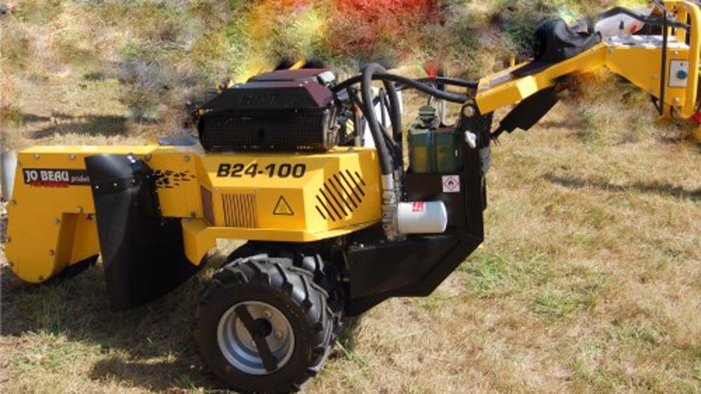 Jo Beau : nouvelle rogneuse de souche B24-100 Jo Beau : nouvelle rogneuse de souche B24-100