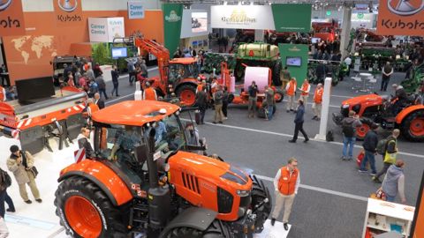 + 3,8% pour Kubota + 3,8% pour Kubota