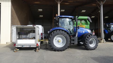 Lors du passage au banc de performance moteur, le New Holland T6.180 Auto Command a délivré une puissance maximale de 136,7 ch OCDE, une valeur inférieure à celles de ses homologues dotés de la Dynamic Command et de l’Electro Command, soit respectivement 9,2 et 1,5 ch de moins. Lors du passage au banc de performance moteur, le New Holland T6.180 Auto Command a délivré une puissance maximale de 136,7 ch OCDE, une valeur inférieure à celles de ses homologues dotés de la Dynamic Command et de l’Electro Command, soit respectivement 9,2 et 1,5 ch de moins.