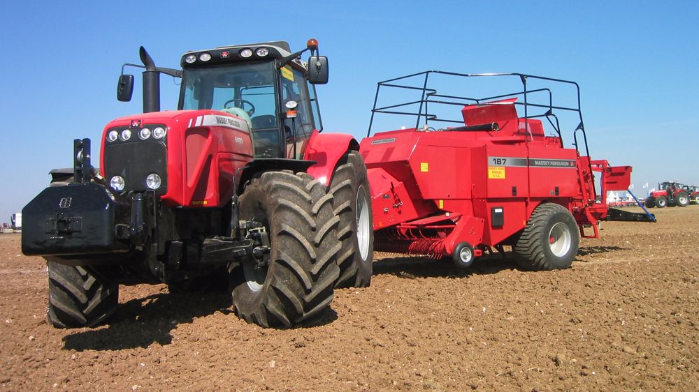 Partenariat entre Massey Ferguson et E-Farm Partenariat entre Massey Ferguson et E-Farm