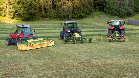 Krone monte en alpage avec les Highland Krone monte en alpage avec les Highland