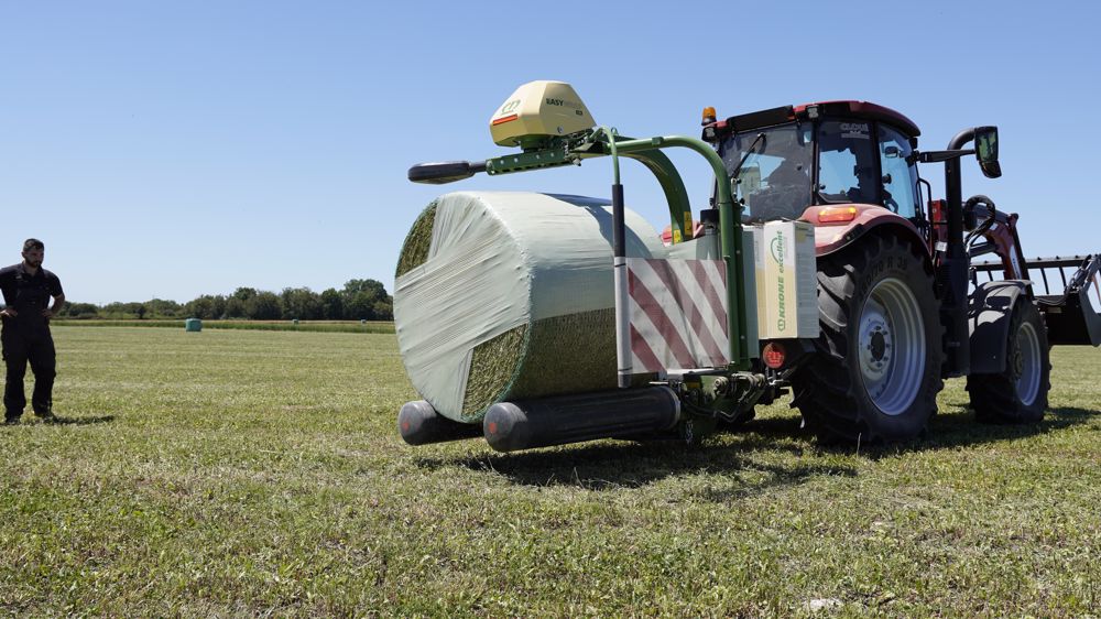 L'enrubanneuse Krone prend son indépendance L'enrubanneuse Krone prend son indépendance