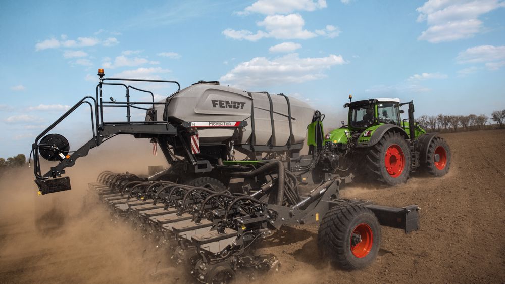 Un semoir de précision XXL chez Fendt avec Momentum Un semoir de précision XXL chez Fendt avec Momentum