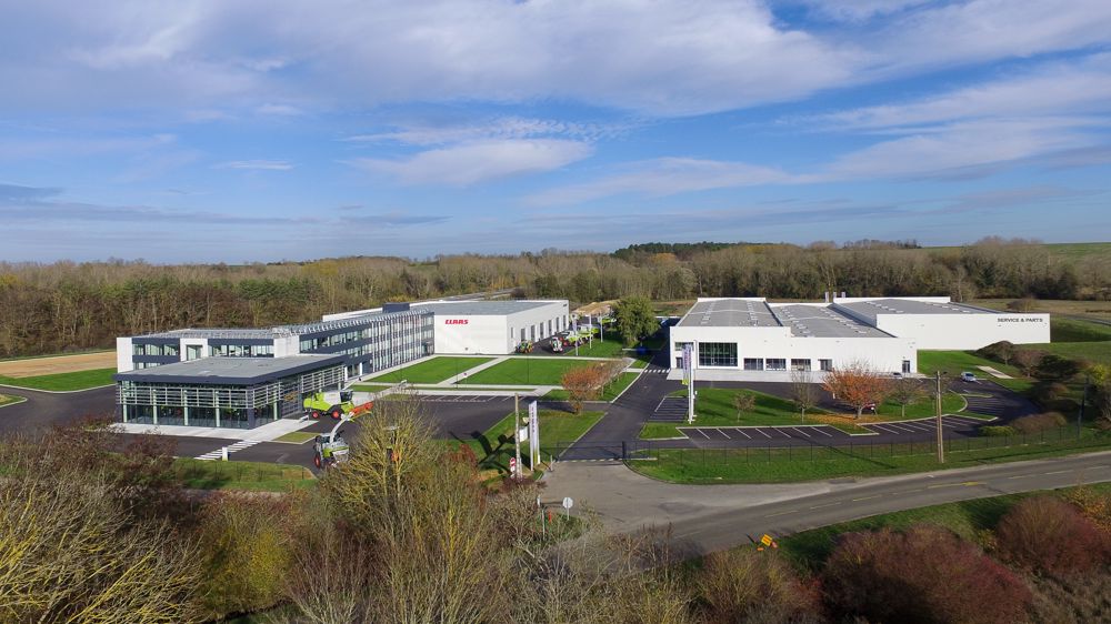 Situé à Ymeray, le technopôle de Claas France s’étend sur 16 ha et dispose de 20 000 m² de surface couverte.