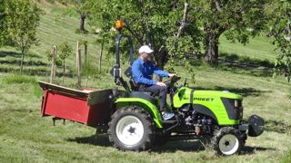 Un des tracteurs Preet distribué par RDS France. 