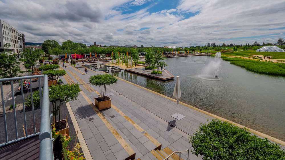 Vue générale d’une partie des aménagements réalisés par l’entreprise Seidenspinner pour le festival d’horticulture et des jardins d’Heilbronn (Allemagne) en 2019.