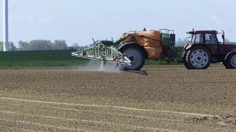 Pulvérisateur Amazone UX, un dévoreur d'hectares Pulvérisateur Amazone UX, un dévoreur d'hectares