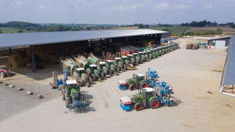 Six nouveaux tracteurs Fendt ont rejoint le parc de matériels en 2020. Six nouveaux tracteurs Fendt ont rejoint le parc de matériels en 2020.