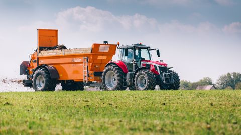 Relifting de milieu de carrière pour les tracteurs Massey Ferguson 6S et 7S Relifting de milieu de carrière pour les tracteurs Massey Ferguson 6S et 7S