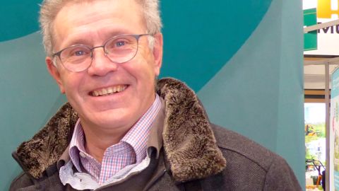 Le vétéran des gazons Paul de Charnacé quitte le tapis vert Le vétéran des gazons Paul de Charnacé quitte le tapis vert