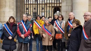 Les maires anti-pesticides devant le Conseil d’État Les maires anti-pesticides devant le Conseil d’État