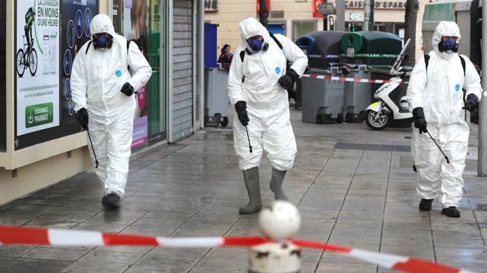 La désinfection des rues divise