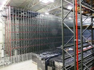 Système de rayonnage automatisé du nouveau centre logistique Horsch