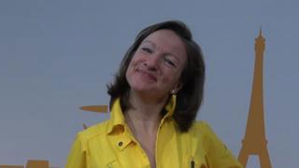 Des femmes à la pointe de la mode dans une cote bien coupée