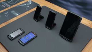 Complément de gamme en smartphones et une tablette au programme Complément de gamme en smartphones et une tablette au programme