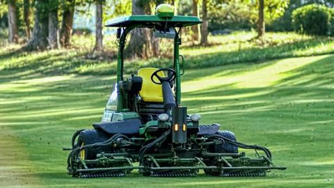 Un partenariat pour robotiser les tondeuses de golf Un partenariat pour robotiser les tondeuses de golf