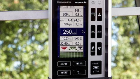 Bigballe destine son boîtier Calibrator Totz aux agriculteurs souhaitant utiliser l’agriculture de précision avec leur distributeur d’engrais. © Bogballe