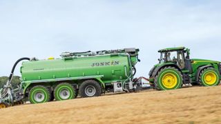 © John Deere © John Deere