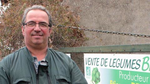 Les légumes constituent pour Étienne Prévot une production pointue techniquement qui lui procure des contacts humains enrichissants en circuits courts. © Anne Brehier Les légumes constituent pour Étienne Prévot une production pointue techniquement qui lui procure des contacts humains enrichissants en circuits courts. © Anne Brehier