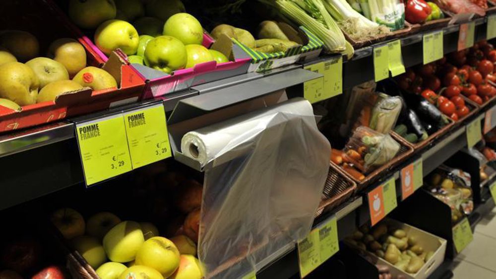 Fruits et légumes vendus dans un supermarché. © Cédric Faimali/GFA