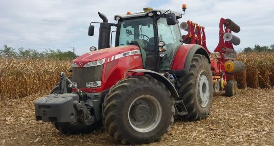 Massey Ferguson 8690